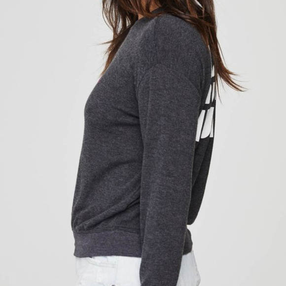 SG Love Always Wins Savasana Pullover XS/S - Picture 2 of 2